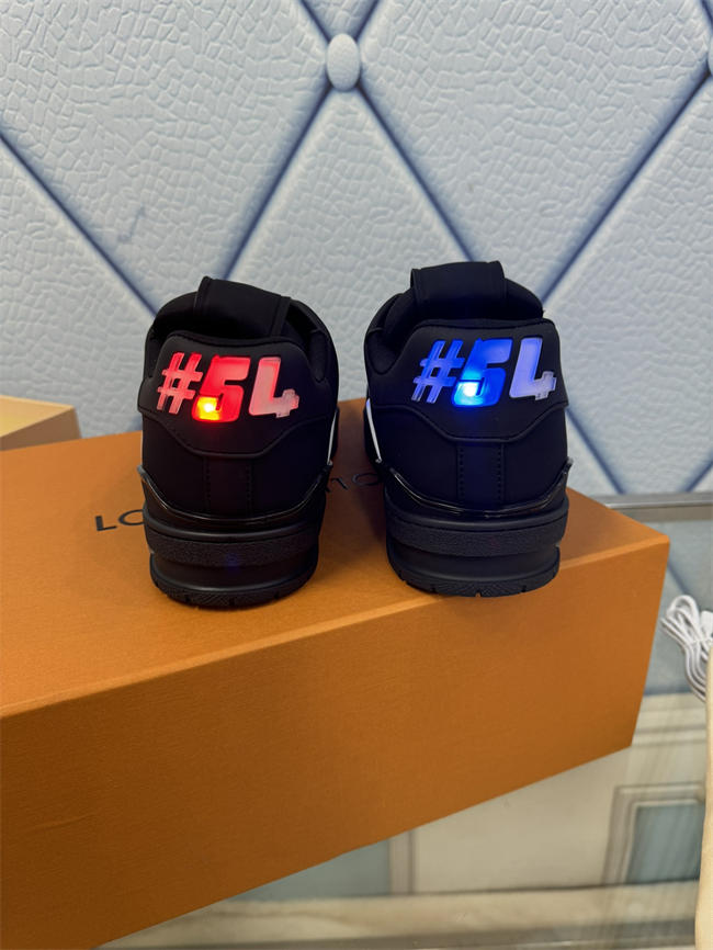 Lv Trainer Sneaker