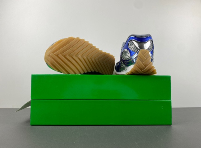 bo*te*ga Ve*ne*ta orbit