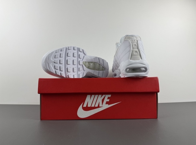 Nike Air Max 95 Essential CT1268-100
