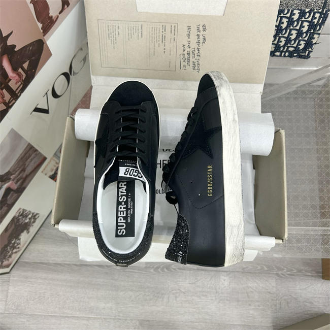 Golden Goose Sneaker