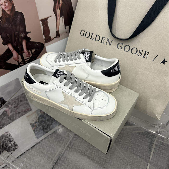 Golden Goose Sneaker