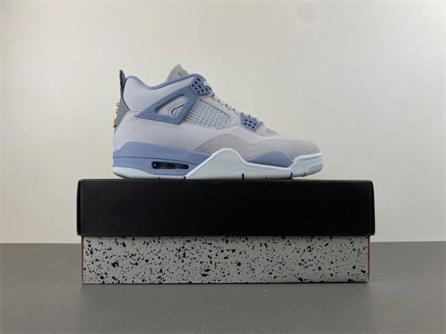 Jordan 4 UNC Tar Heels PE HV9204-407