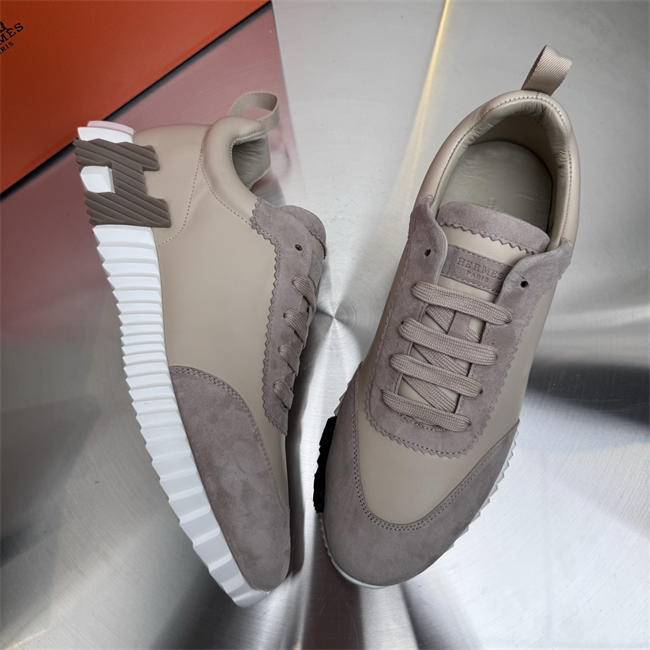 H**mes sneaker