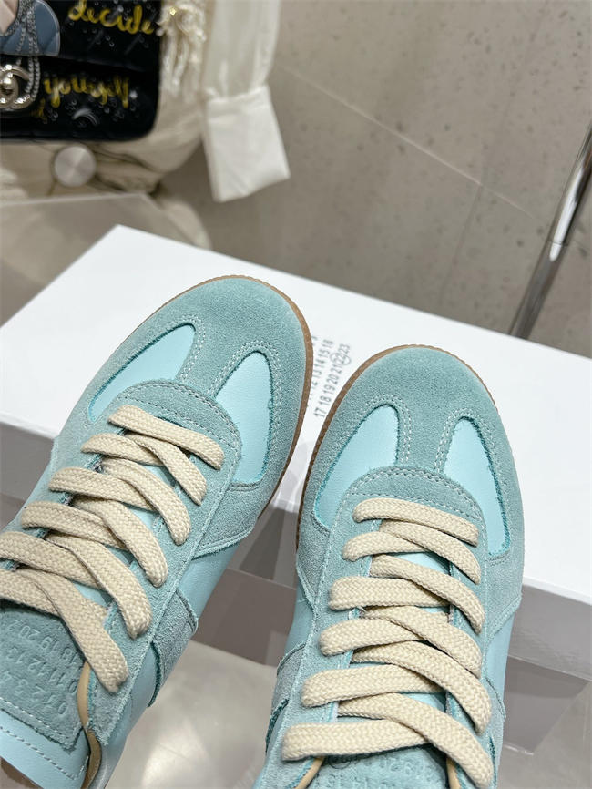 ma*s*n martin Ma*i*la sneaker