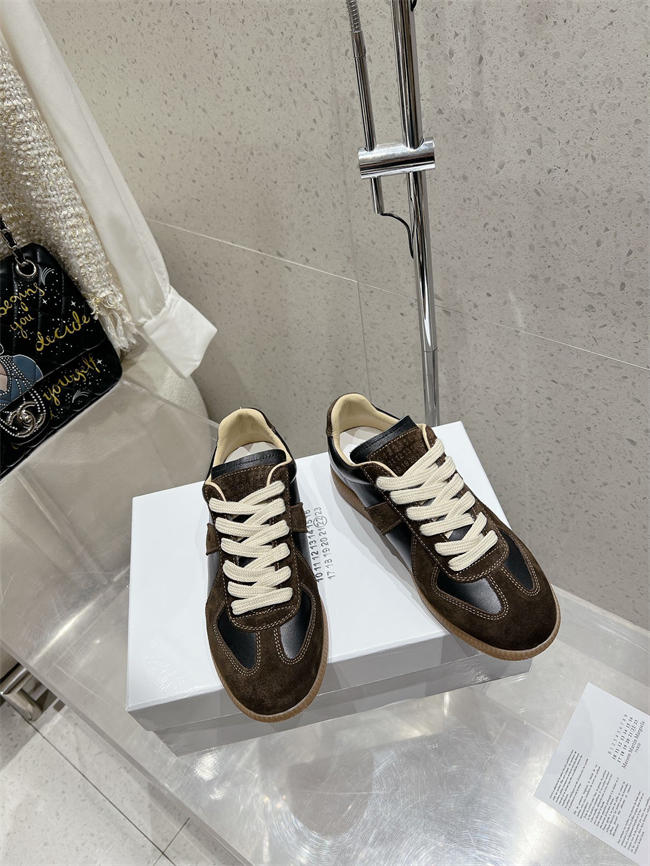 ma*s*n martin Ma*i*la sneaker