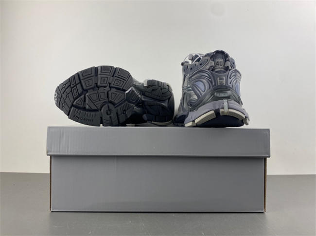 Ba1en*iaga runner 772774 wrnsd 1100